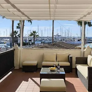 https://apartamento-puerto-marina.1costadelsol.com